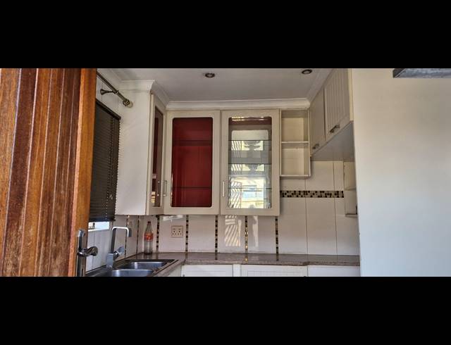 3 BEDROOM FREESTANDING FOR SALE IN MAHUBE VALLEY